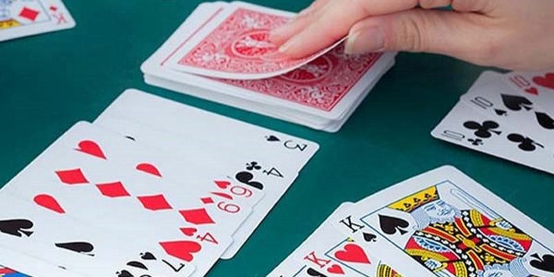 Chiến lược kỹ thuật đánh bài phỏm